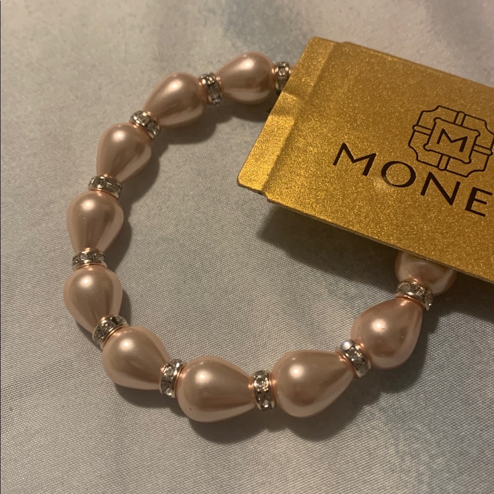 Monet Pearl type Bracelet light pink with crystal type accents